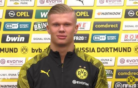 官方：意大利裁判马萨将执法欧冠第6轮巴萨vs法兰克福（官方宣布：意大利裁判马萨被指派执法欧冠第6轮巴萨对阵法兰克福）