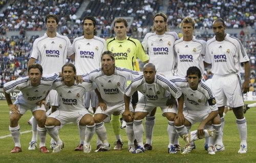 百变大咖秀？谢尔基破门后跳机械舞+模仿哈兰德打坐（谢尔基破门后先跳机械舞再学哈兰德打坐，庆祝动作百变）