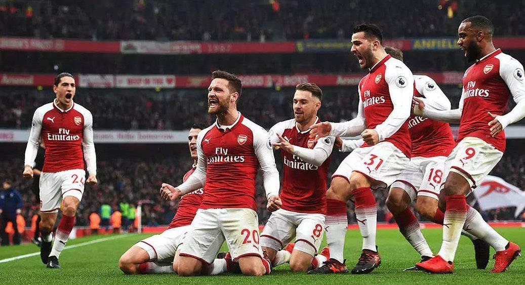 娄一晨谈斯卢茨基：他对自己的战术有近乎痴迷的坚持（娄一晨评斯卢茨基：对战术的坚持近乎偏执）