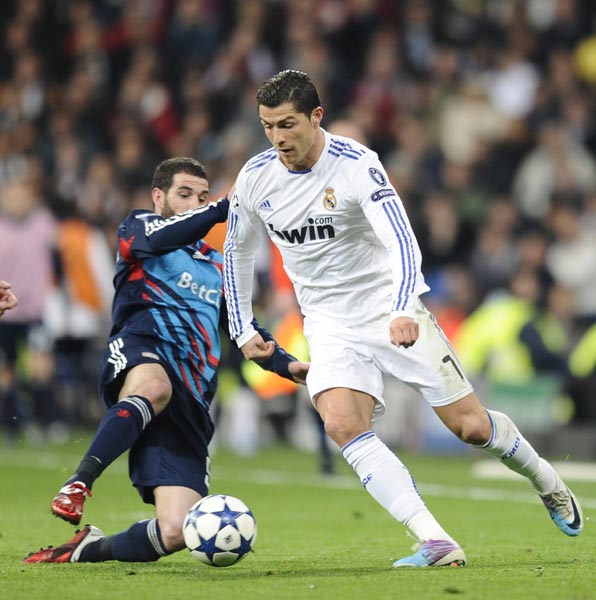 名宿：不是所有国米球迷都为劳塔罗疯狂，但他的态度令人惊叹（名宿：劳塔罗未获所有国米球迷青睐，但其态度令人称道）