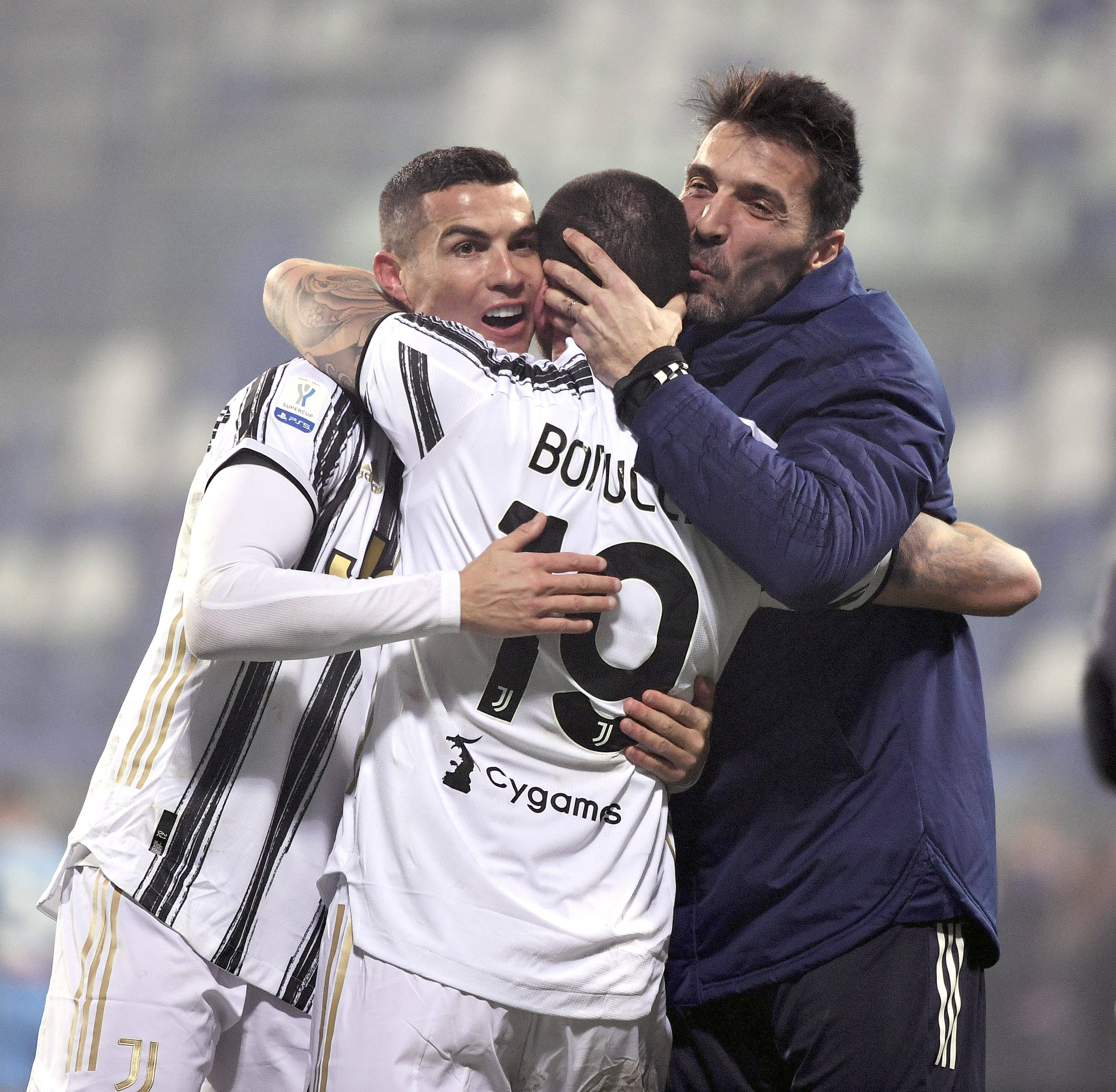 洛塞尔索：安哥拉球员身体素质出色，我们很难找到进球机会（洛塞尔索：安哥拉队对抗强硬，我们难以创造破门机会）