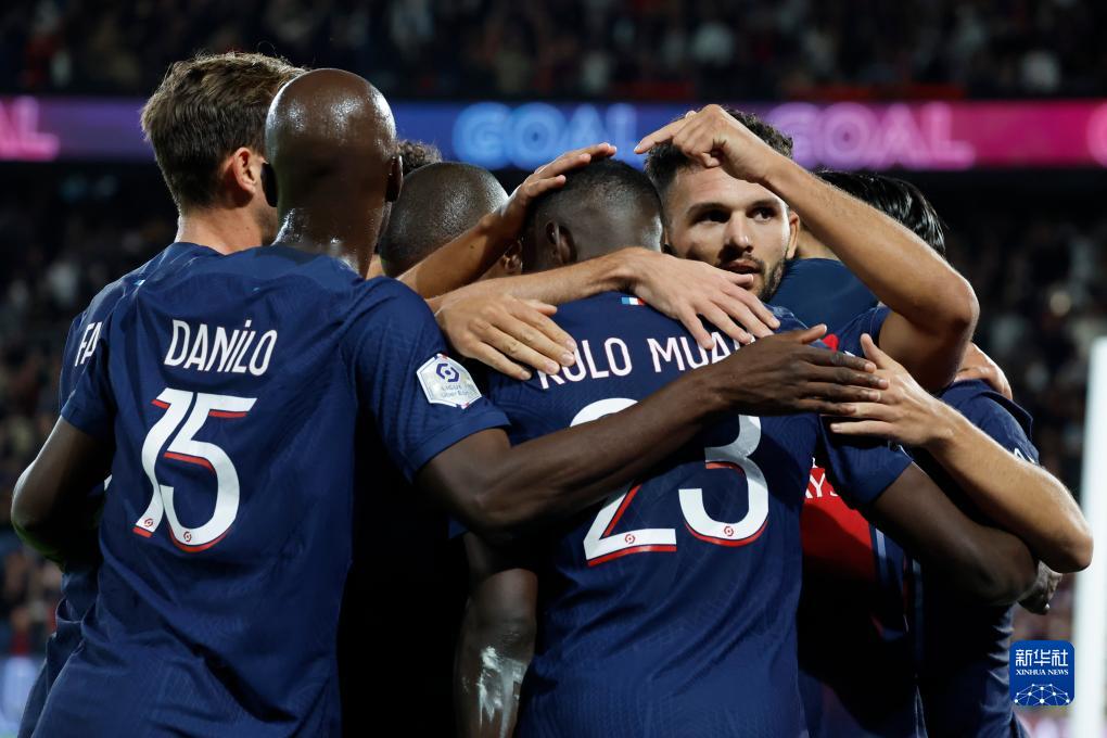 亚洲冠军又输了，一胜难求排名垫底，球迷吐槽：怎么进的世界杯？（亚洲冠军再败仍零胜垫底，球迷吐槽：这也能进世界杯？）