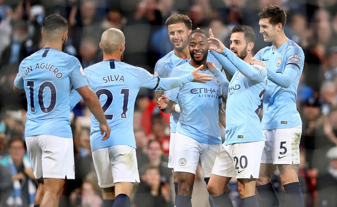 皇马西甲主场20年来首次罚下2人，19年来首次输给塞尔塔（皇马西甲主场20年首现两人染红，19年首负塞尔塔）