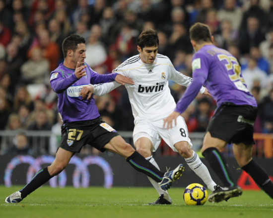 记者：克鲁伊夫名言应验，弗里克执教巴萨第二年面临严峻挑战（记者：克鲁伊夫一语成谶，弗里克执教巴萨次年迎严峻考验）