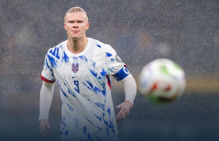 马特塔是04年萨哈以来首位在法国队前两场比赛均破门的球员（自2004年萨哈以来，马特塔成为首位在法国队前两战均破门的球员）