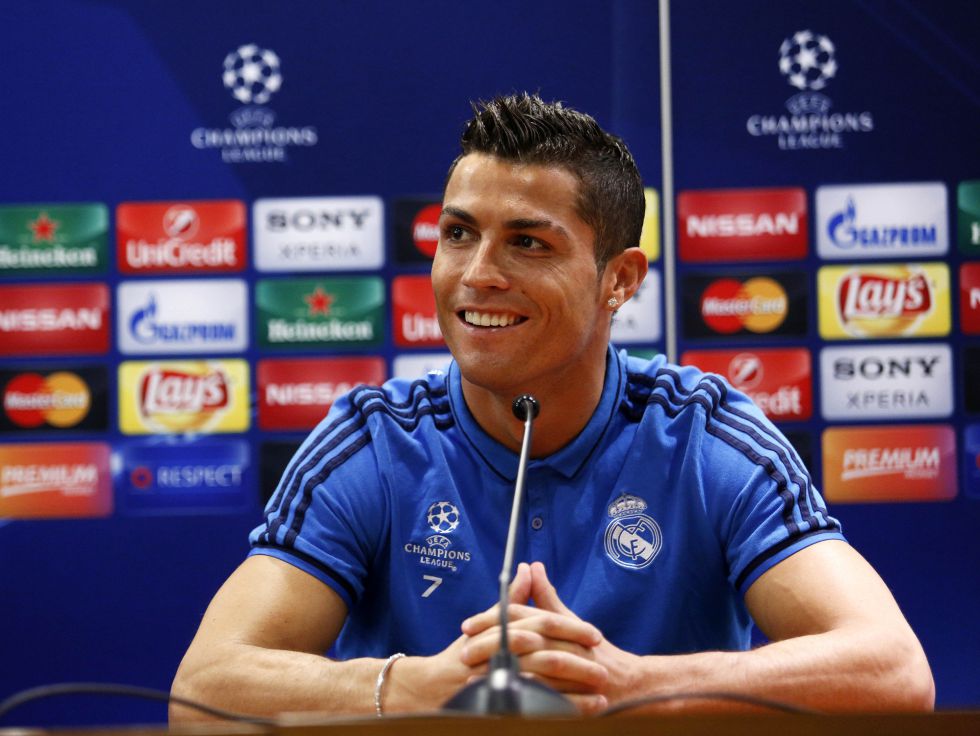 连续得分上双！混血后卫朱正首发出战25分钟8中7得到20分3助2断（混血后卫朱正首发25分钟8投7中砍20分3助2断，连续场次得分上双）